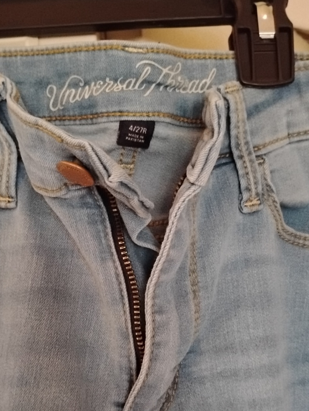 Universal Thread Light Blue High-Rise Jeans